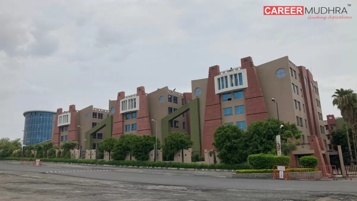 Manav Rachna Dental College Faridabad (MRDC): Admissions, Courses, Fees, Rankings, Facilities, Review Manav Rachna Dental College Faridabad